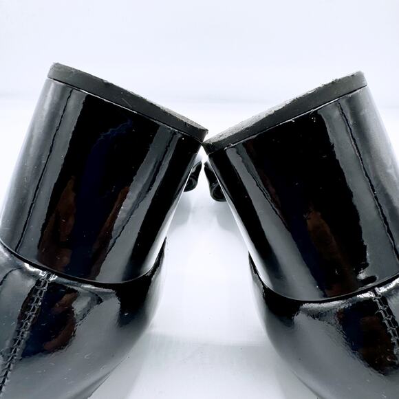 Reformation Mallori Closed Toe Heels - Picture 12 of 14